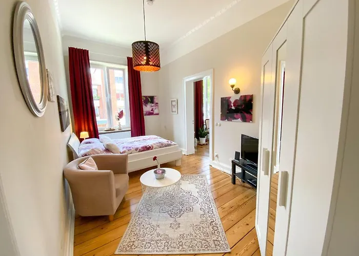 Hanseart - In Zentraler Lage Гостевой дом Любек