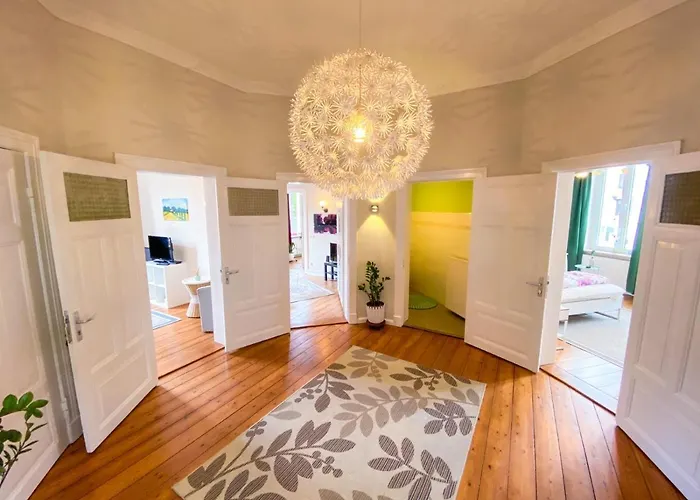 Hanseart - In Zentraler Lage Гостевой дом Любек