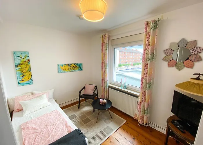 Hanseart - In Zentraler Lage Гостевой дом